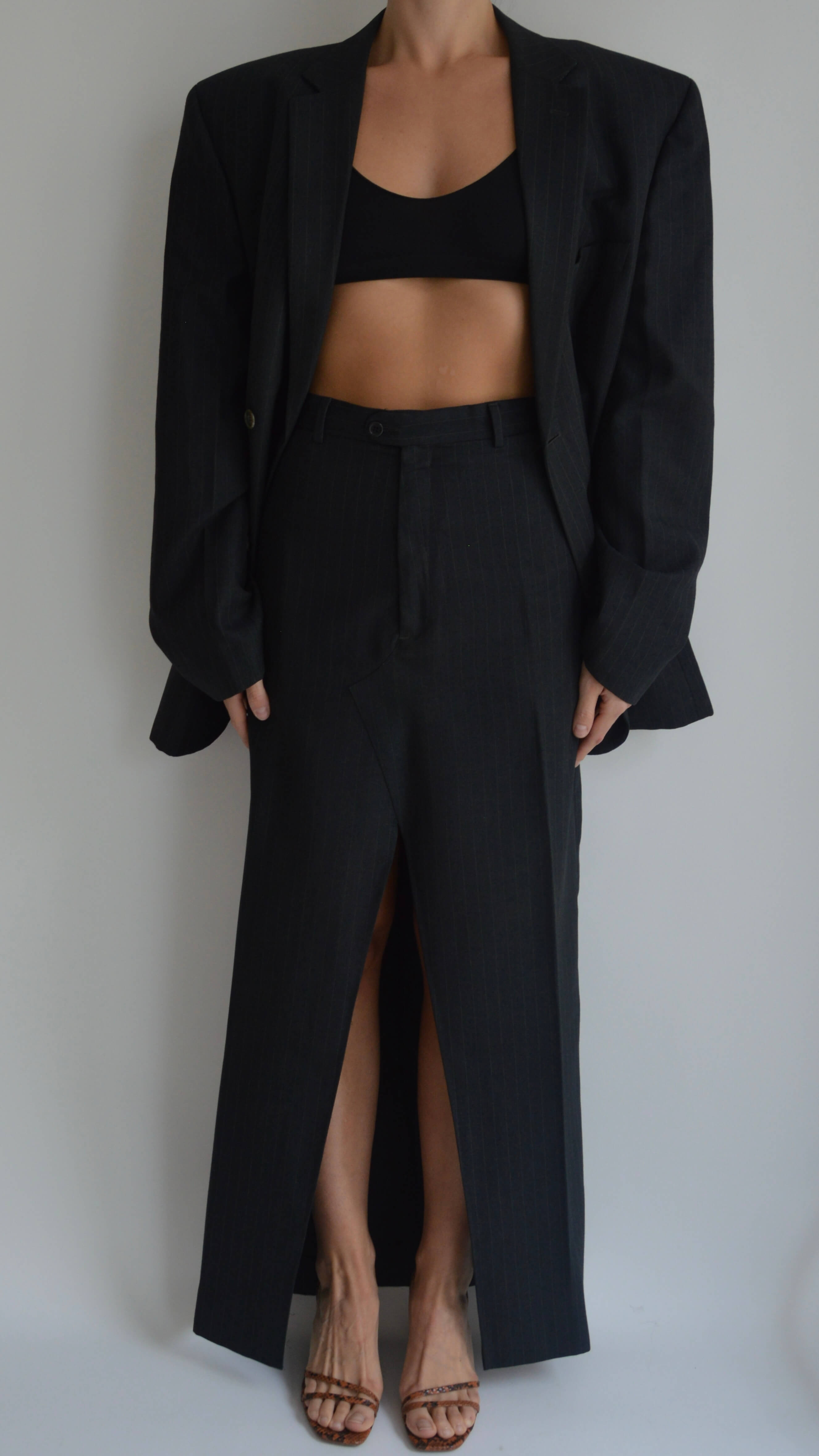 Traje de falda - Líneas blancas y negras (S/M)