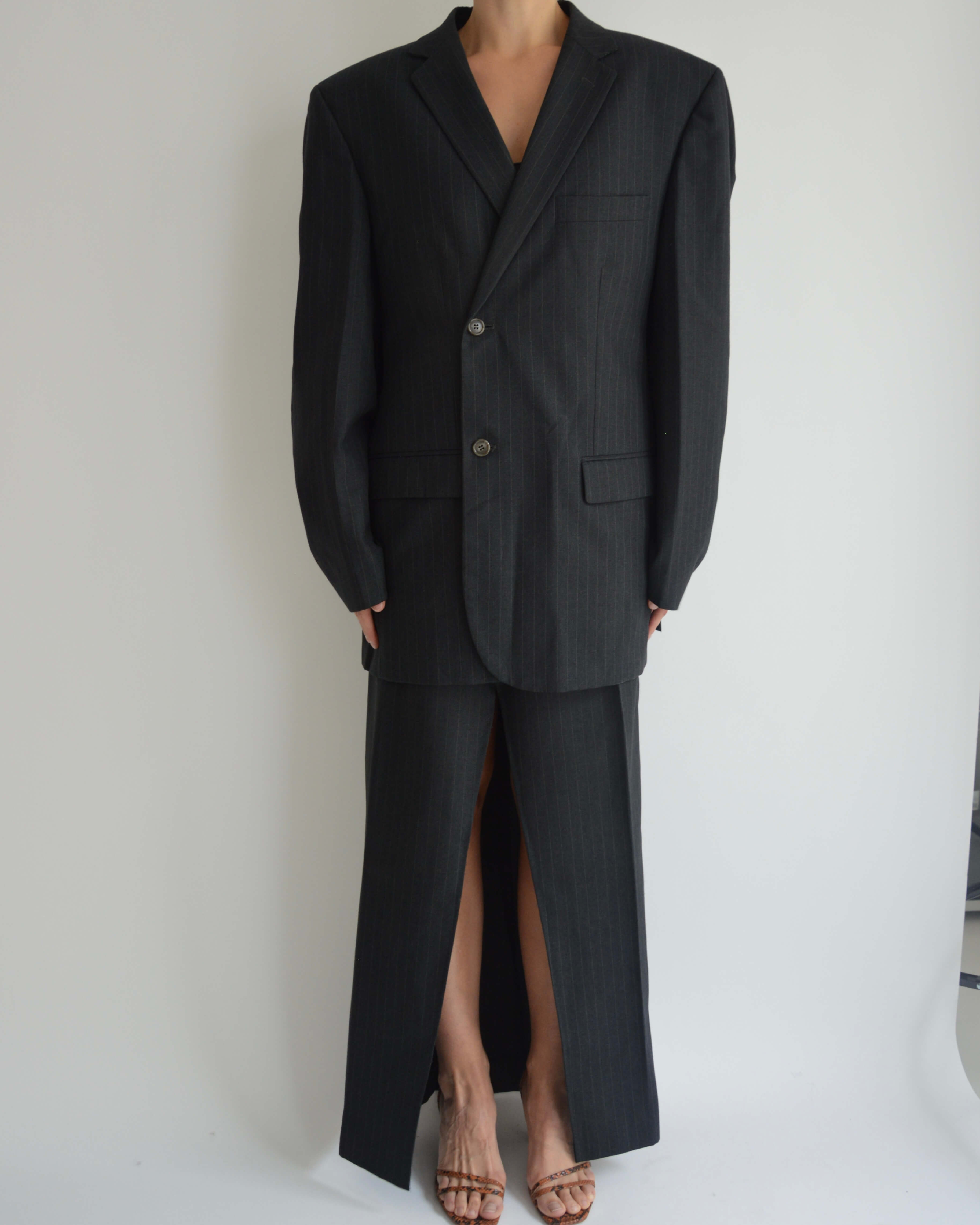 Traje de falda - Líneas blancas y negras (S/M)