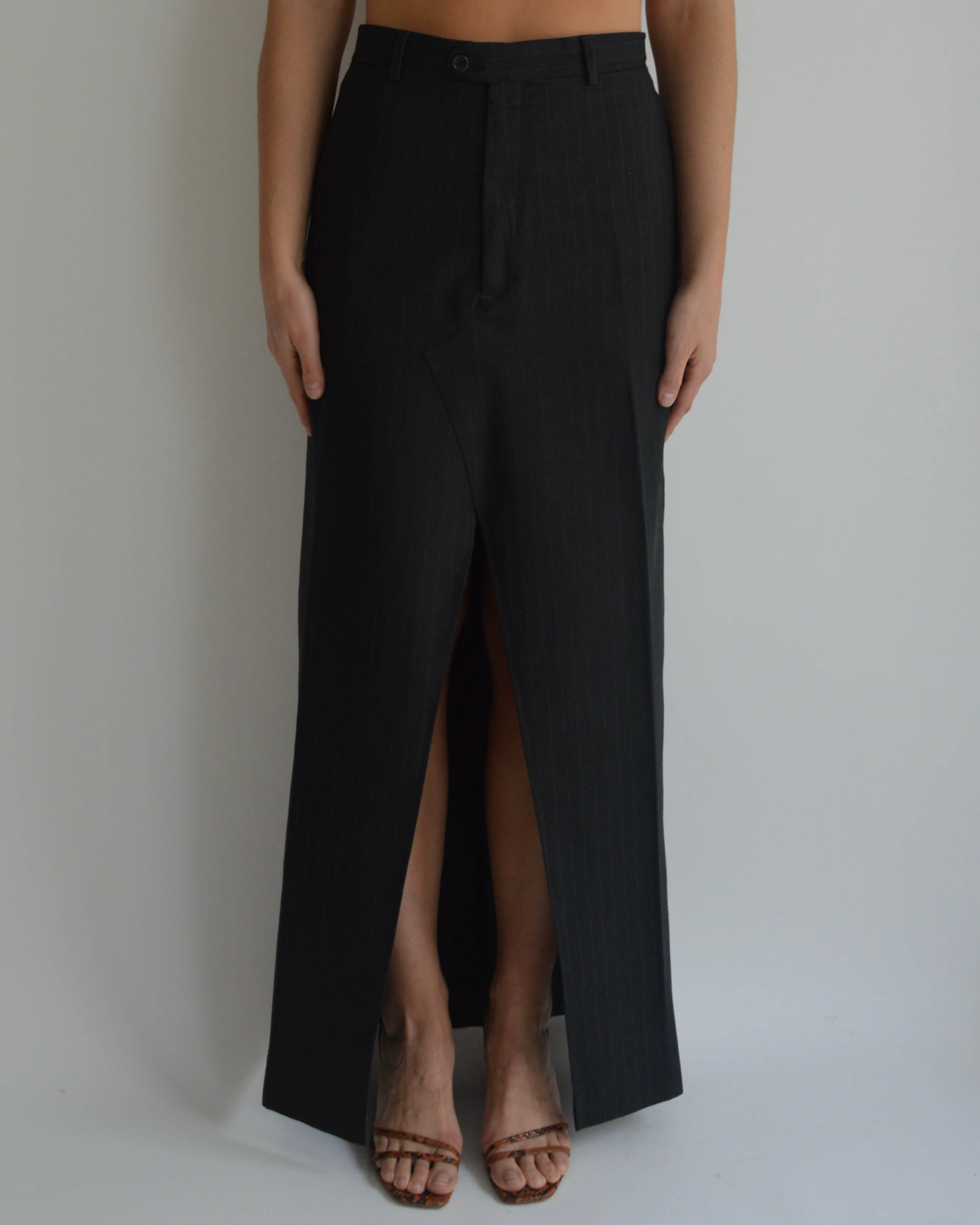 Traje de falda - Líneas blancas y negras (S/M)