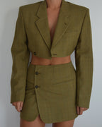 Blaset- greenish