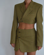 Blaset- greenish