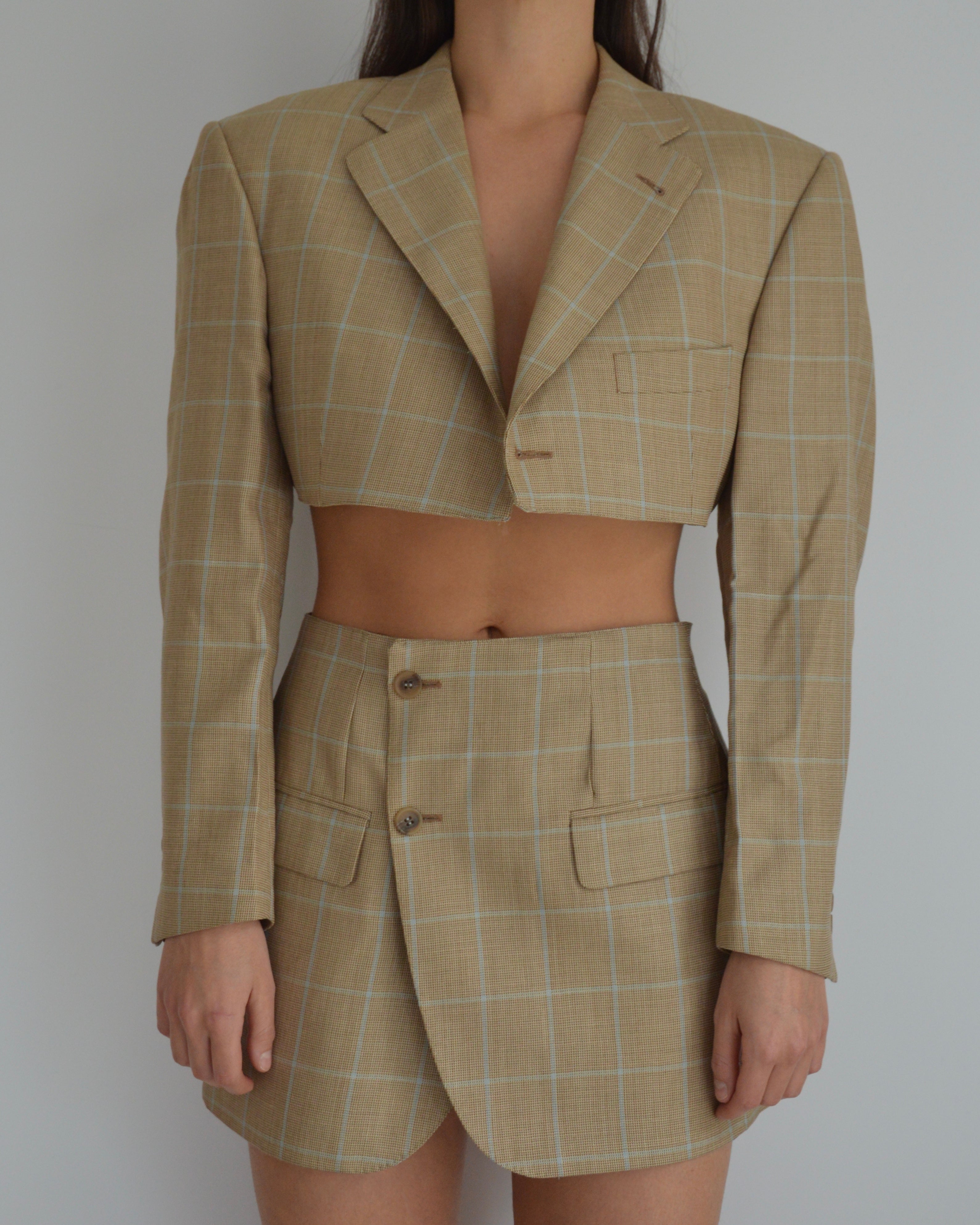 Blaset - cream blue lines (L)