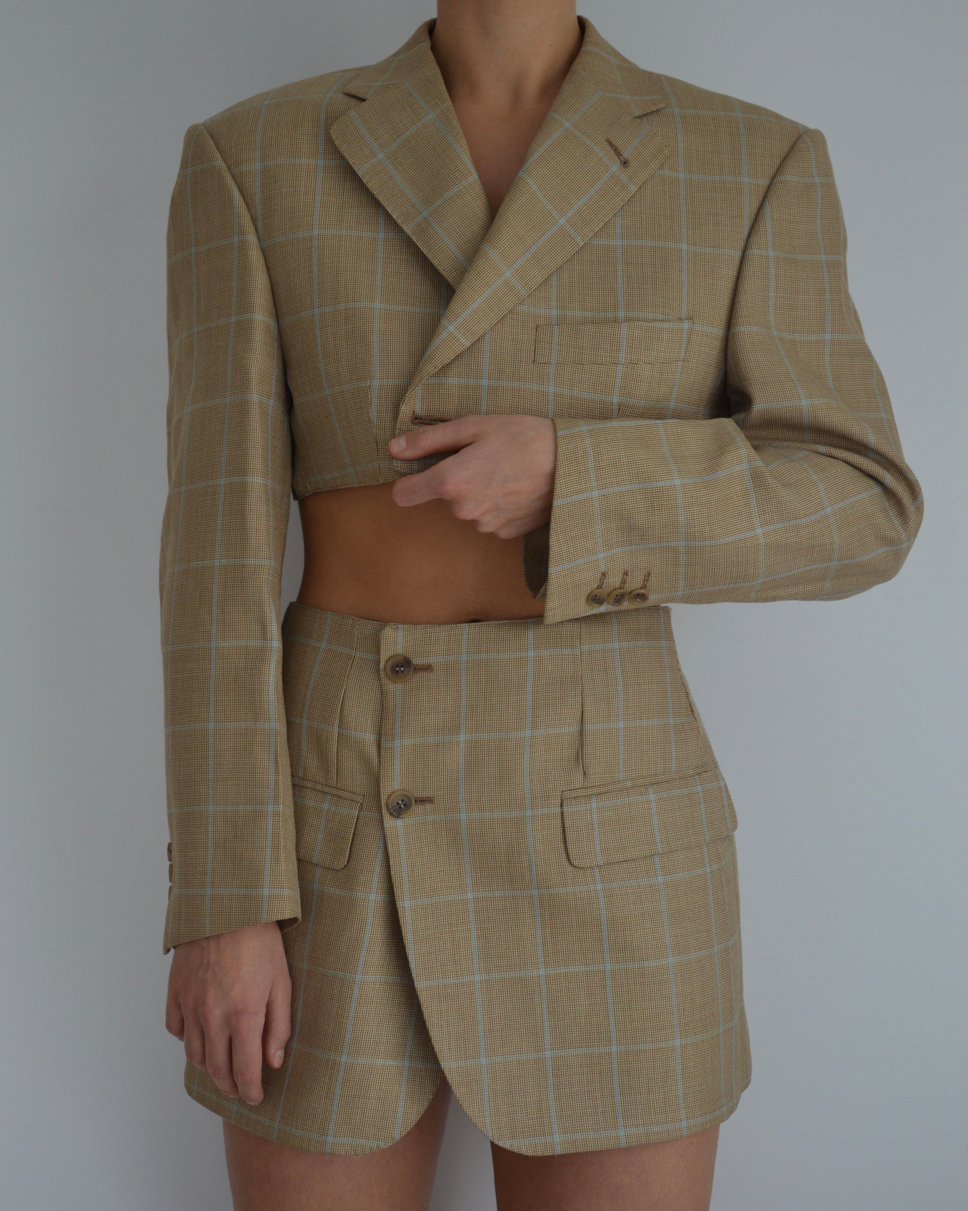 Blaset - cream blue lines (L)