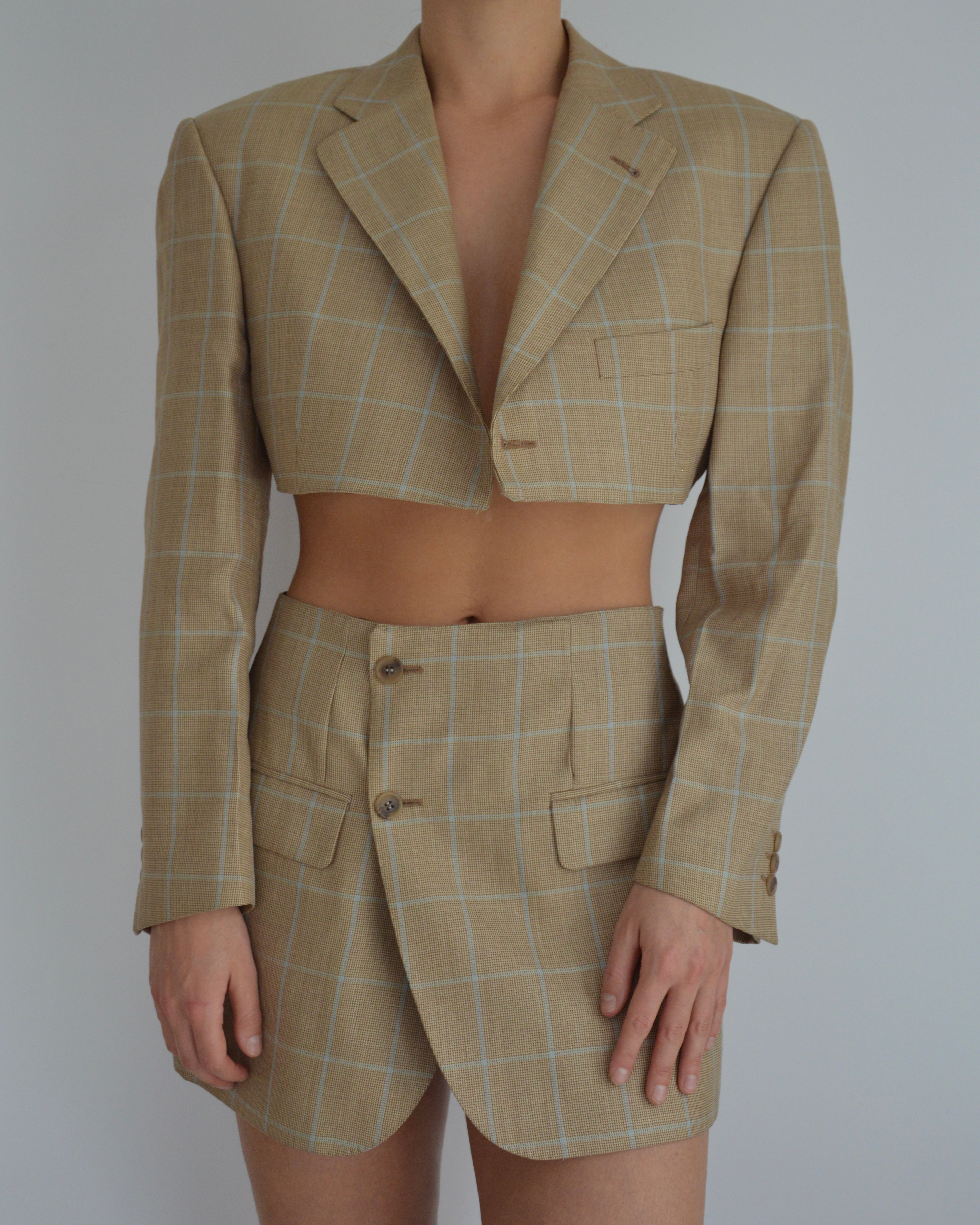 Blaset - cream blue lines (L)