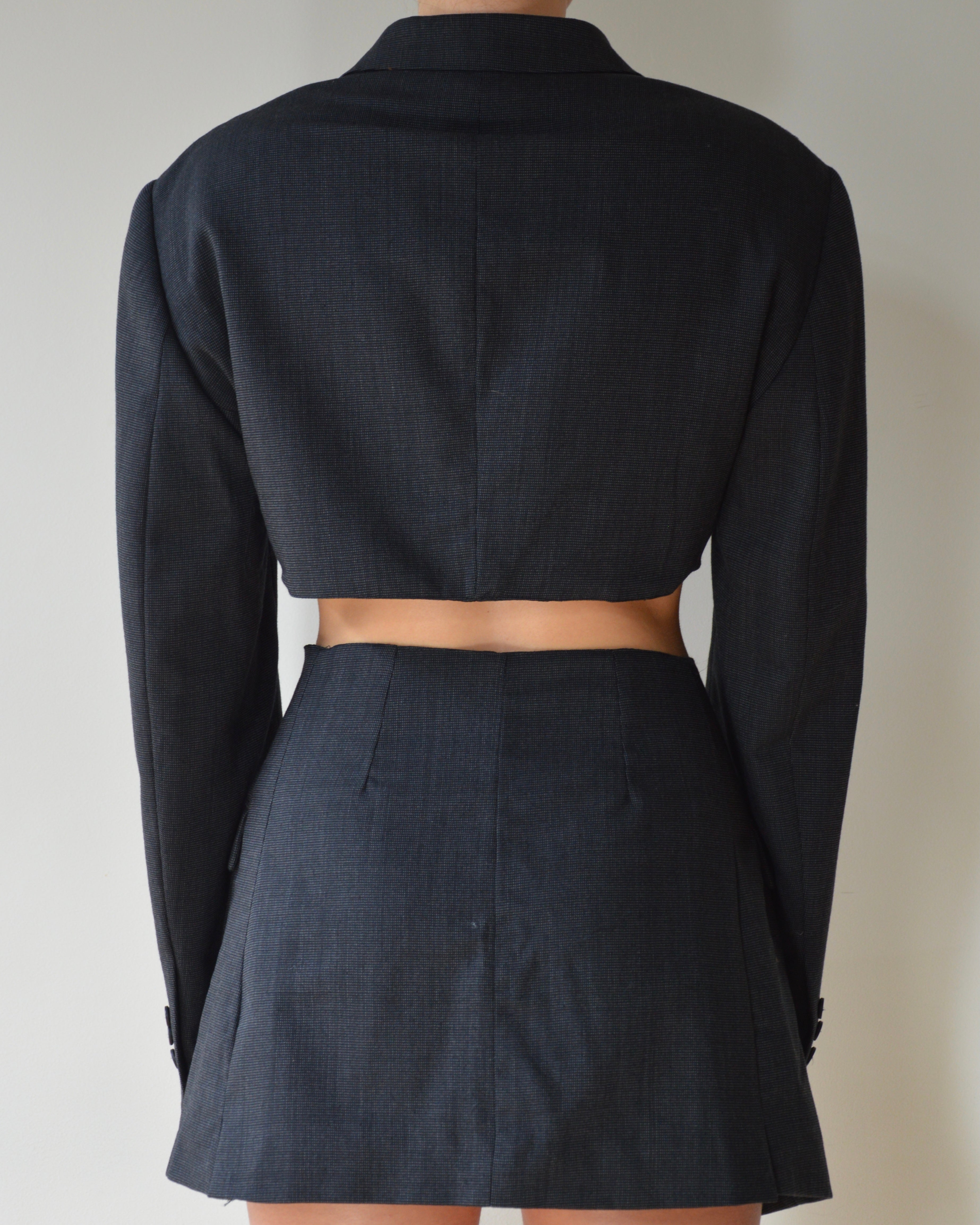 Blaset - perfect black (M/L)